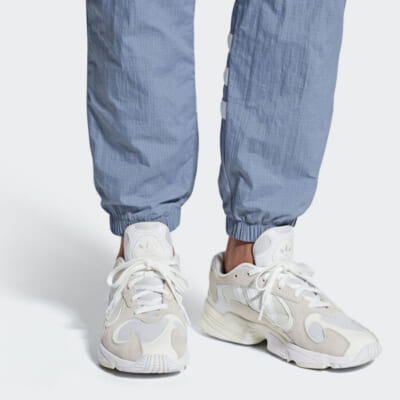 ADIDAS YUNG 1 SHOES (MÀU TRẮNG)